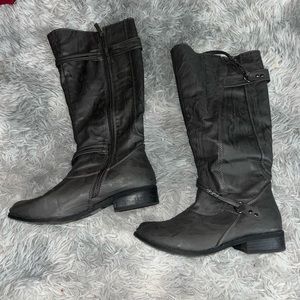 (Brand Unknown) - Grey Boots